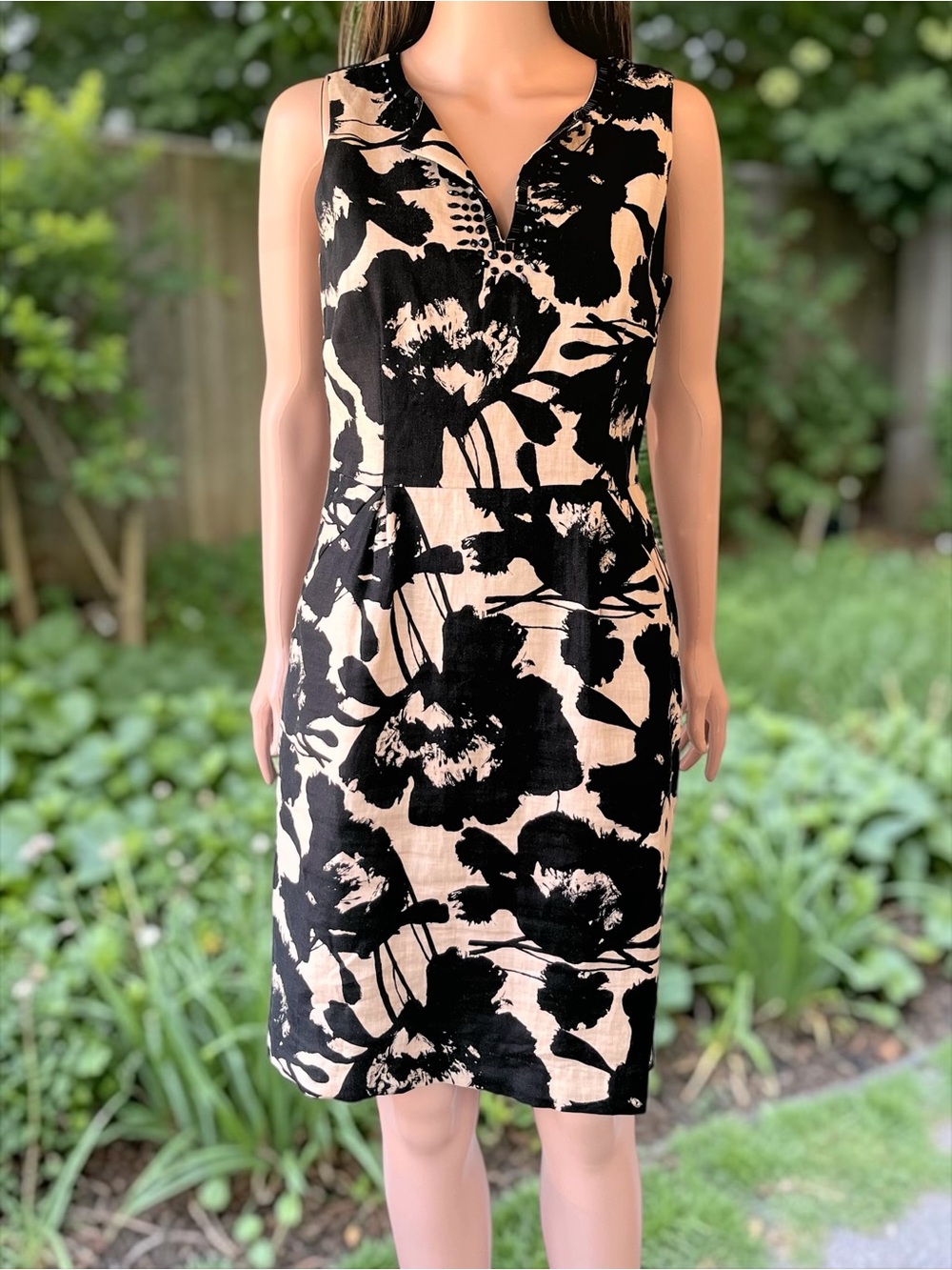 Saint Tropez West Linen Sheath Dress Size 6 Black Tan Beaded Pockets